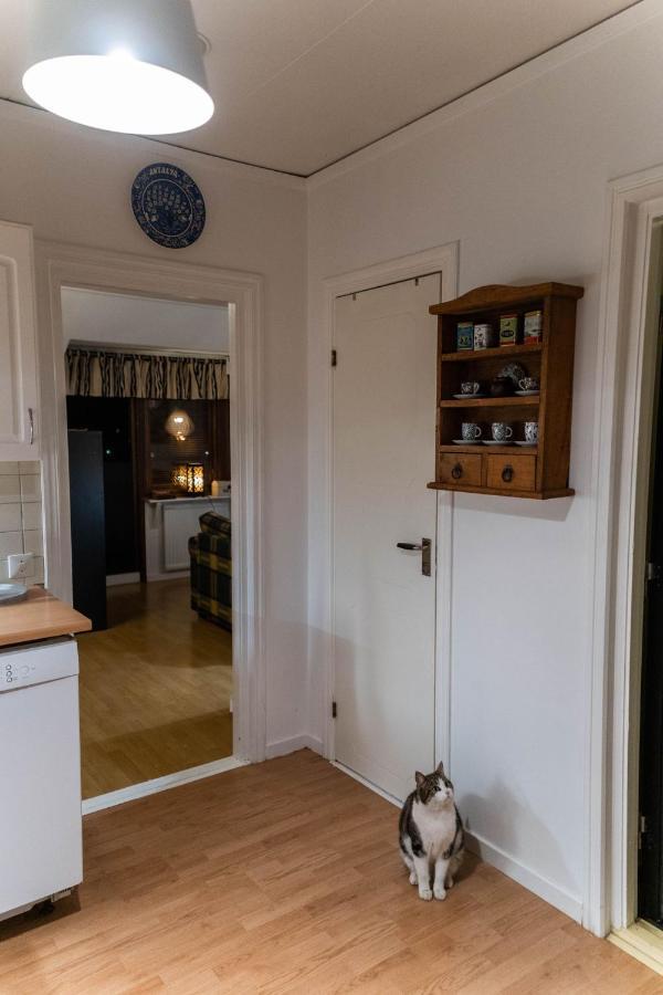 Mysig Takvaning Med Balkong Eskilstuna Exterior foto